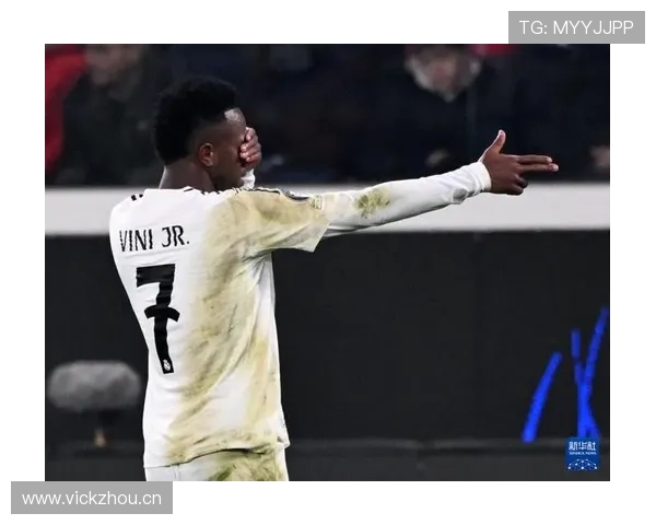 维尼修斯西甲夺冠中的团队角色与关键贡献解析